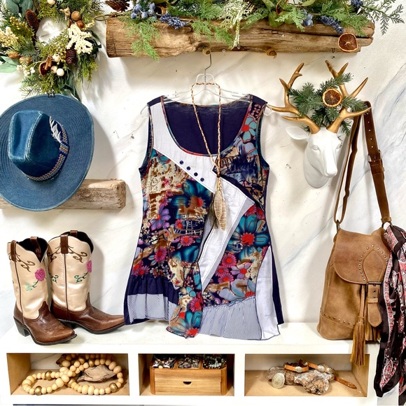 Artisan patchwork tunic/mini dress w farmhouse peasant prairie vibe - Picture 3 of 11